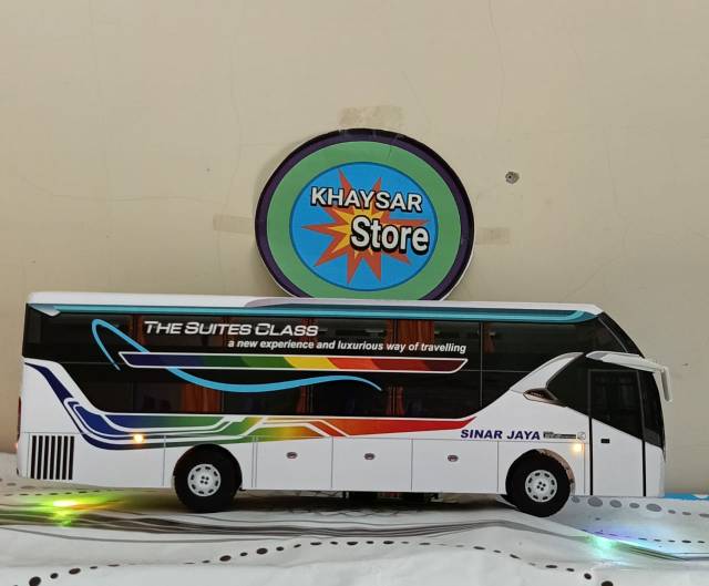 Miniatur Bus bis suite class sinar jaya SR2  Plus lampu