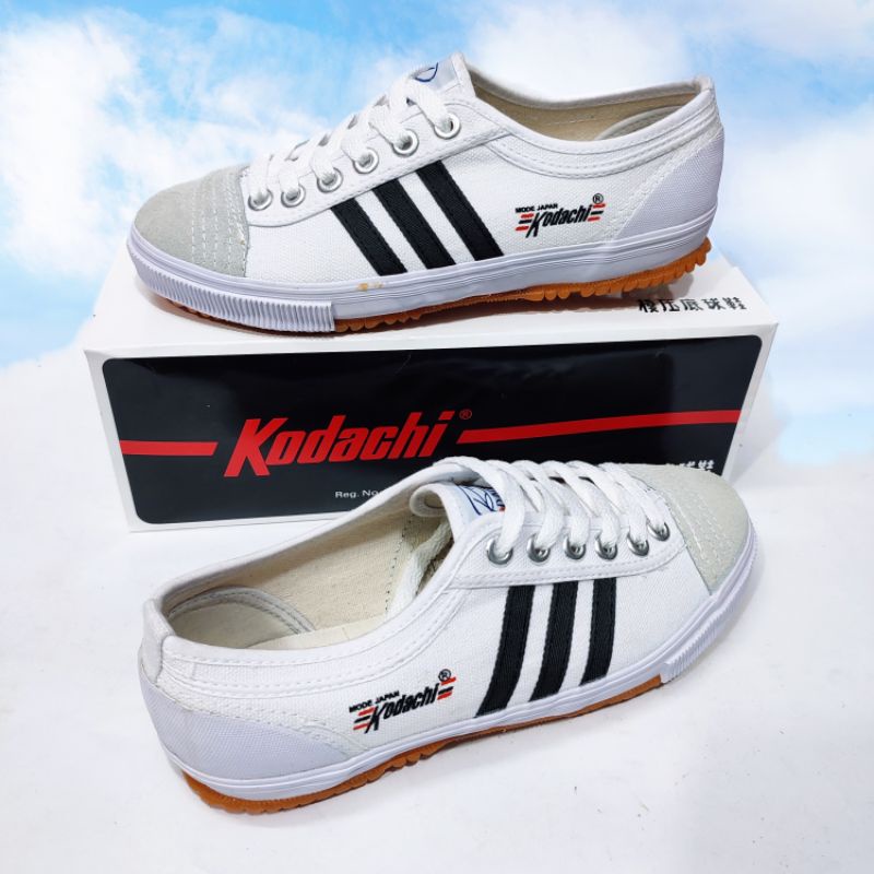 KODAHCI 8111 Sepatu Pria Cowok Dewasa Kodaci Capung Tali Anti Slip Putih Stripe White Size 37-43 Berkualitas