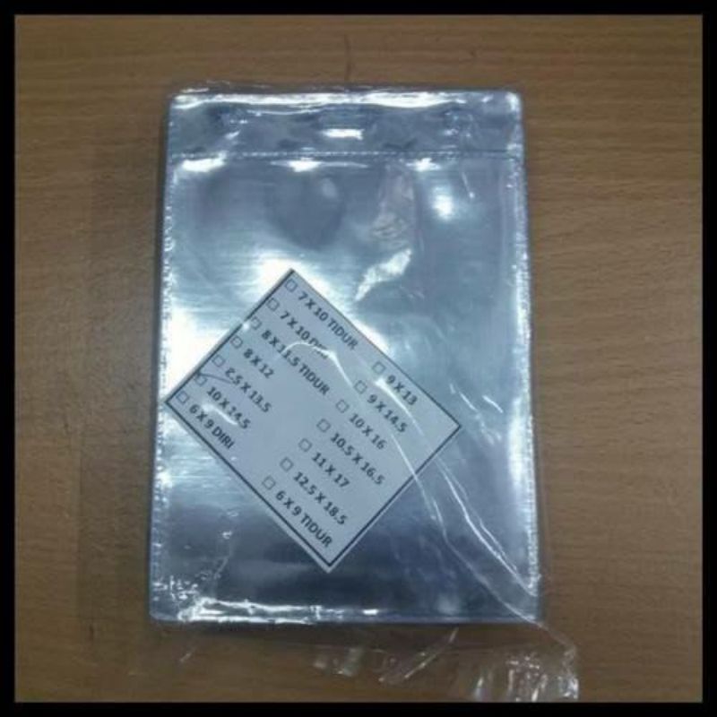 

PLASTIK PANITIA (1pack) isi 100pcs UK. 8.5 X 13.5 - 11 X 17