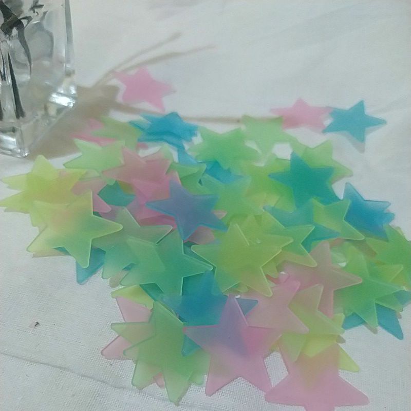 100pcs Hiasan Dinding Glow In The Dark Bintang Menyala Di Kegelapan