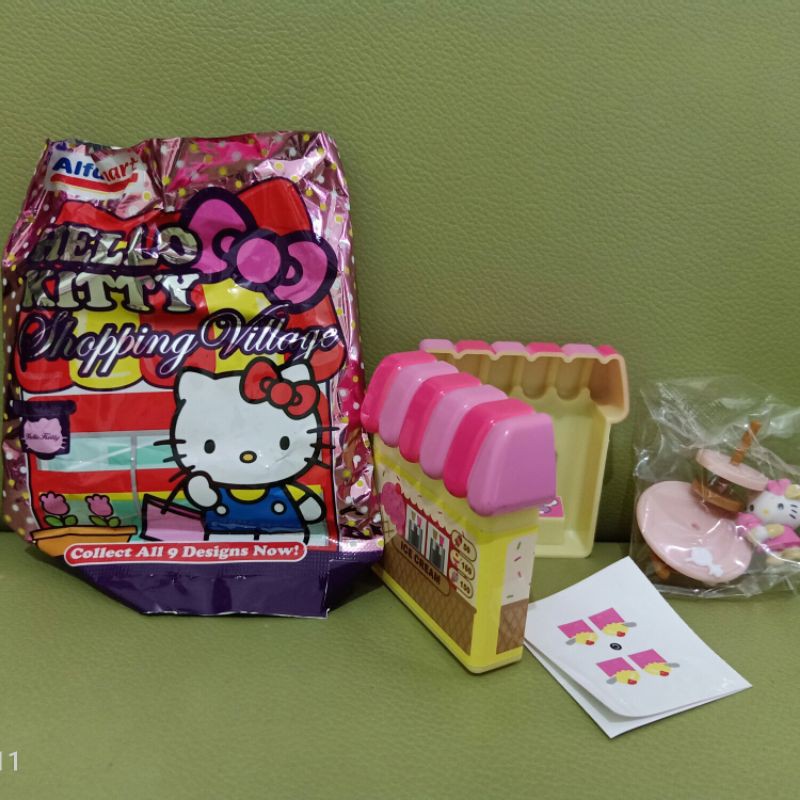 Mainan Hello Kitty Shopping Village - Ice Cream (Alfamart)