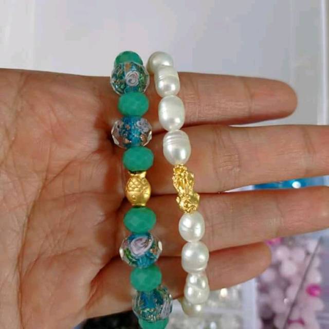 Gelang jewelry