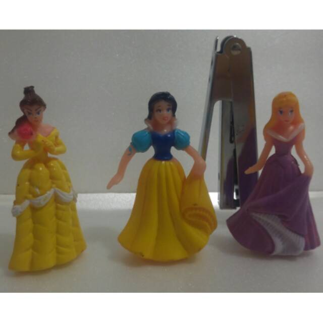 Hiasan kue priinces / hiasan kue princess / topper princes / topper kue princess / mainan princess