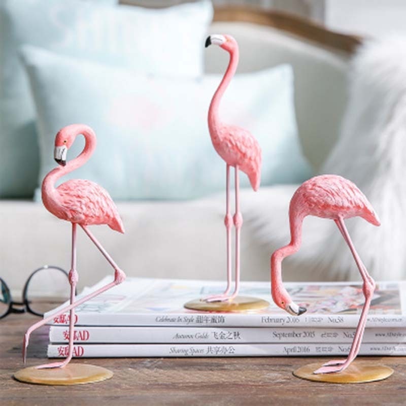 Ornamen Bentuk Hewan Flamingo Bahan Resin Warna Pink Untuk Dekorasi Rumah