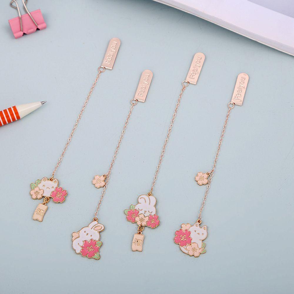 [Elegan] Liontin Bookmark Rantai Paduan Hadiah Siswa Membaca Klip Kertas Klip Buku Book Tag Rabbit