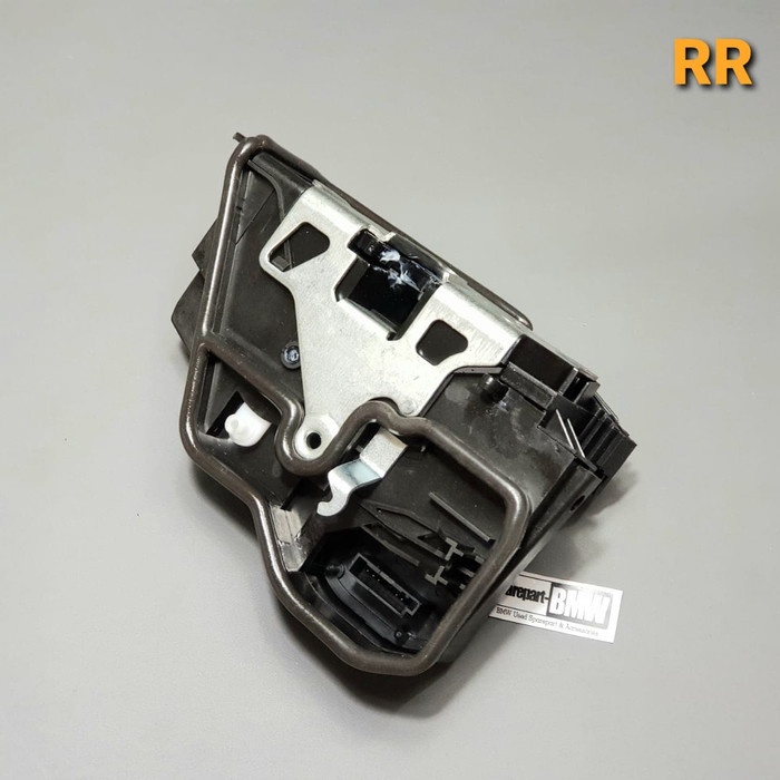 doorlock pintu Belakang KANAN BMW E60 E70 E87 E90 {Part by BMW Speciall Part}