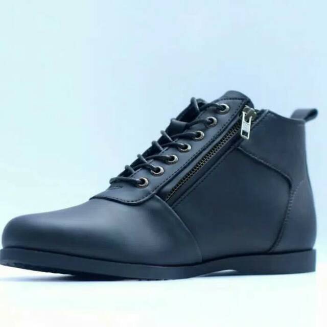Sepatu Boots Zipper Brand Among Brothers Vergo original branded Brodo - Hitam