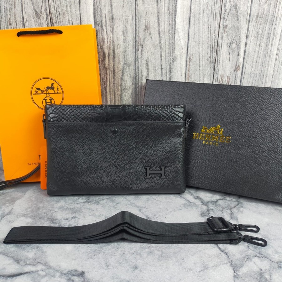CLUTCH HANDBAG PRIA HM BRANDED MIRROR ORIGINAL DG
