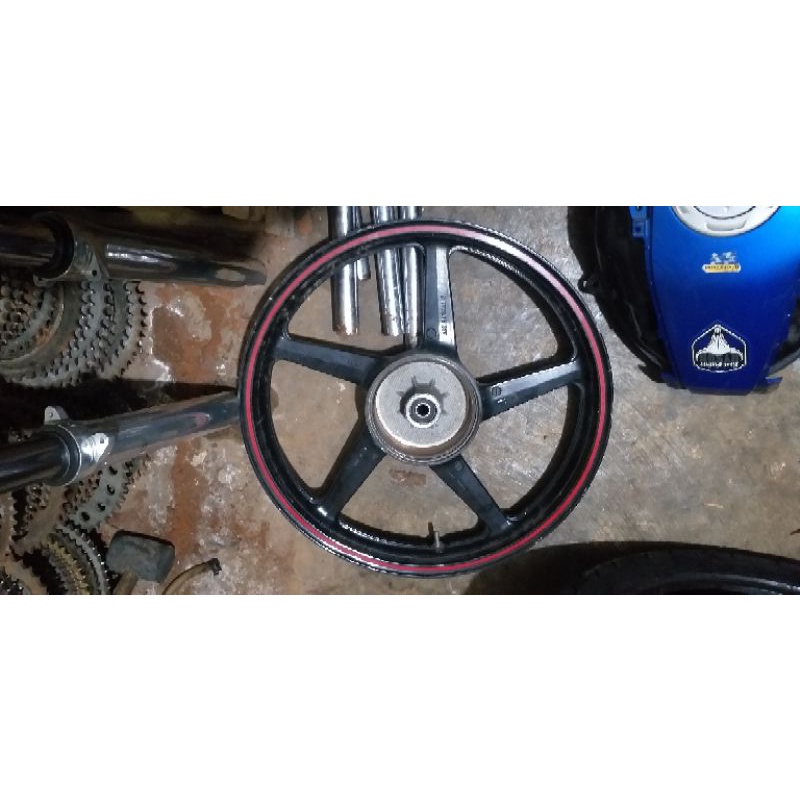 velg belakang yamaha scorpio original r18 copotan 2nd