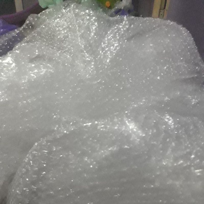 

tambahan Bubble Wrap untuk mempacking agar lebih aman