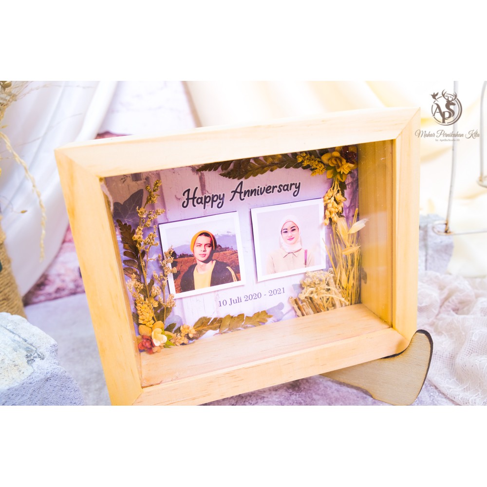 KADO PERNIKAHAN AZRINA, FRAME BINGKAI CUSTOM FOTO UKURAN 20x20 CM