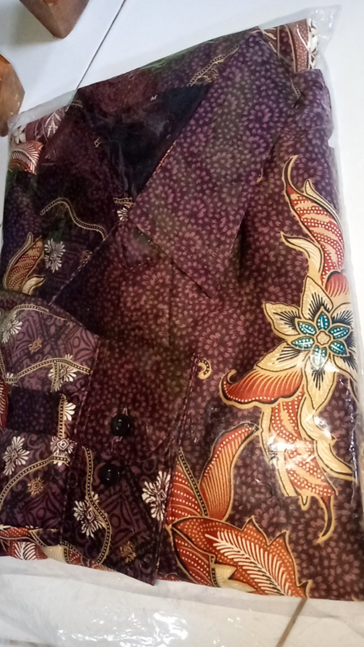 Kemeja Batik Semi Sutra