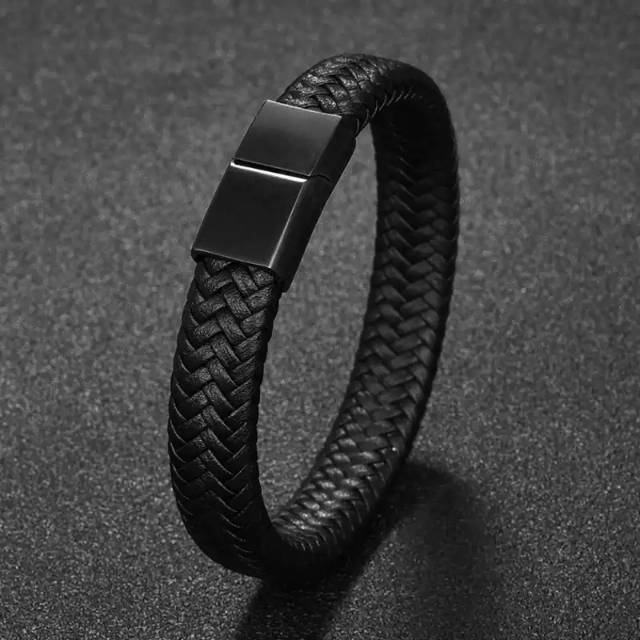 Gelang kulit hitam pria titanium black
