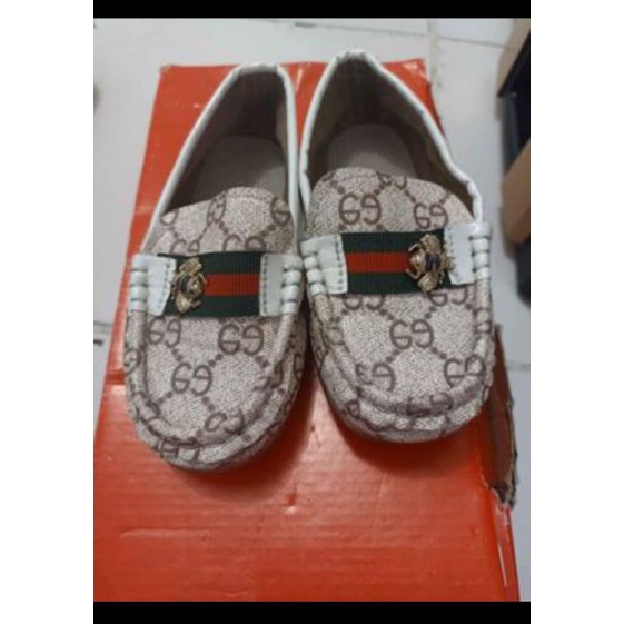 sepatu anak gucci preloved