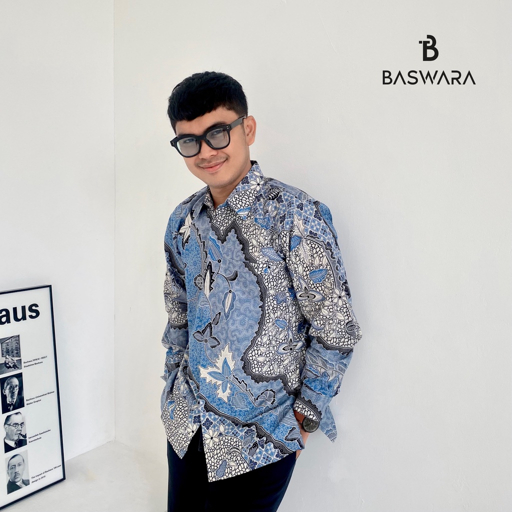 Baswara Batik Pria Lengan Panjang Biru Muda A26