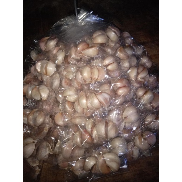 

Bawang putih.isi 6 Renceng. isi 5 pcs perenceng