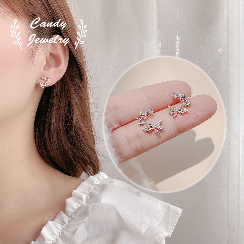 Anting Stud Bentuk C Desain Bunga Bahan Zirkon Gaya Korea Untuk Wanita