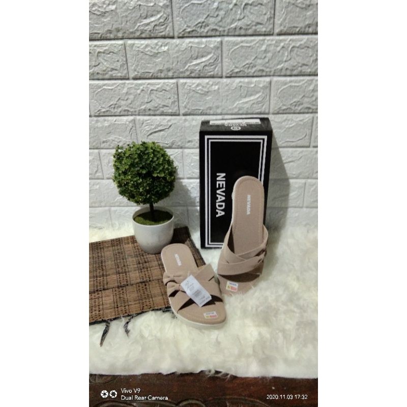 Sandal Nevada Terlaris SHOPPE | Sandal Slop Pita Wanita-Cream