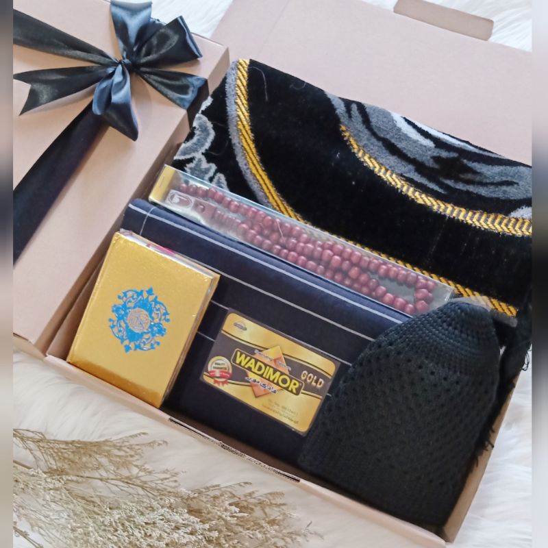 

HAMPERS GIFT BOX KADO ULTAH PACAR COWOK HADIAH ULANG TAHUN UNIK JUMATAN VALENTINE LEBARAN MURAH