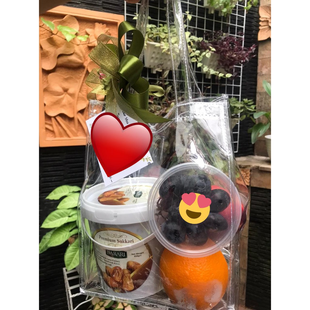 

Petit Shiny Hampers Custom/ Hampers Buah / Parcel Buah / Parcel Buah Segar / Hampers / Parcel / Buah