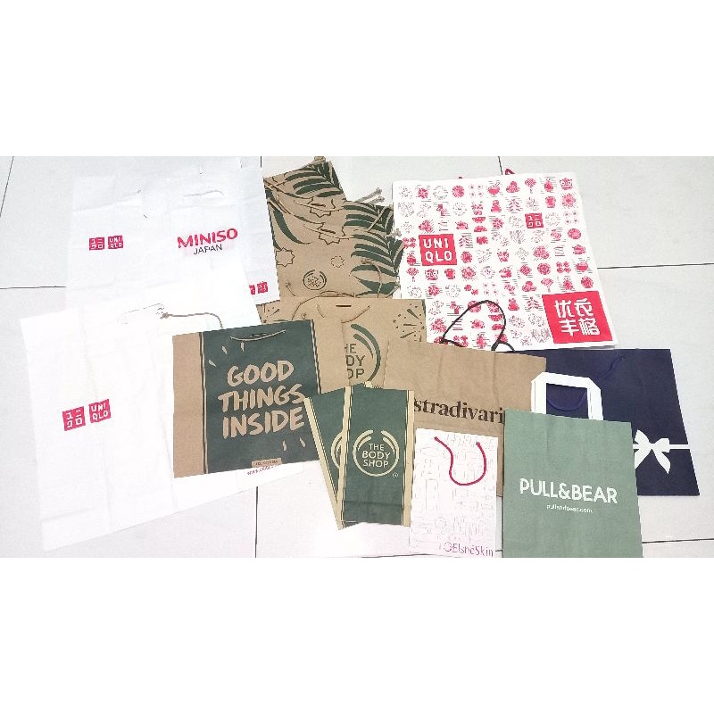 

PAPERBAG UNIQLO, PULL&BEAR, STRADIVARIUS, THE BODY SHOP, MINISO, ELSHESKIN