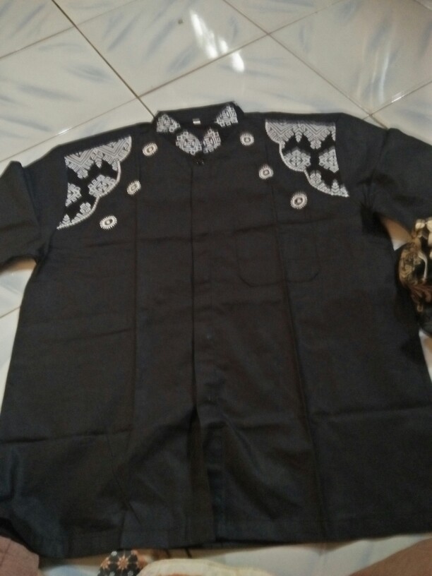 Hem Batik Pria Lengan Pendek Bisa Seragam