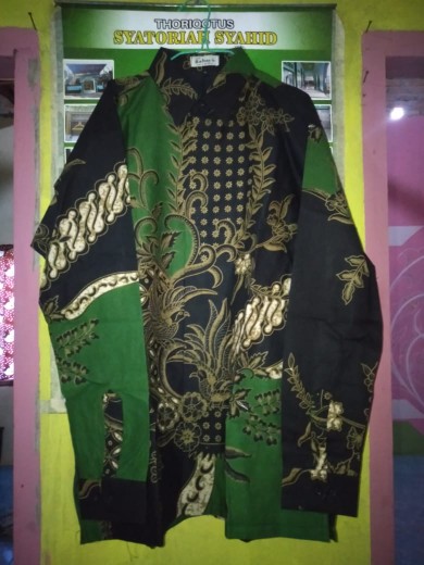 Setyo Luhur Hijau Katun Sragenan Kemeja Batik Pria Full Furing