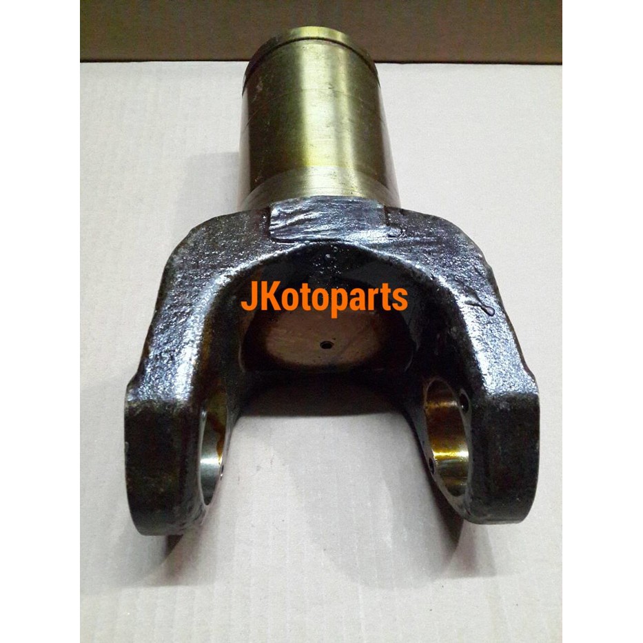 Yoke Sleeve Fuso Ganjo / FN527