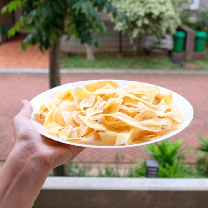 

TERBARU KERIPIK PISANG MANIS / ASIN SPESIAL KERIPIK PISANG KEPOK / KRIPIK - Asin