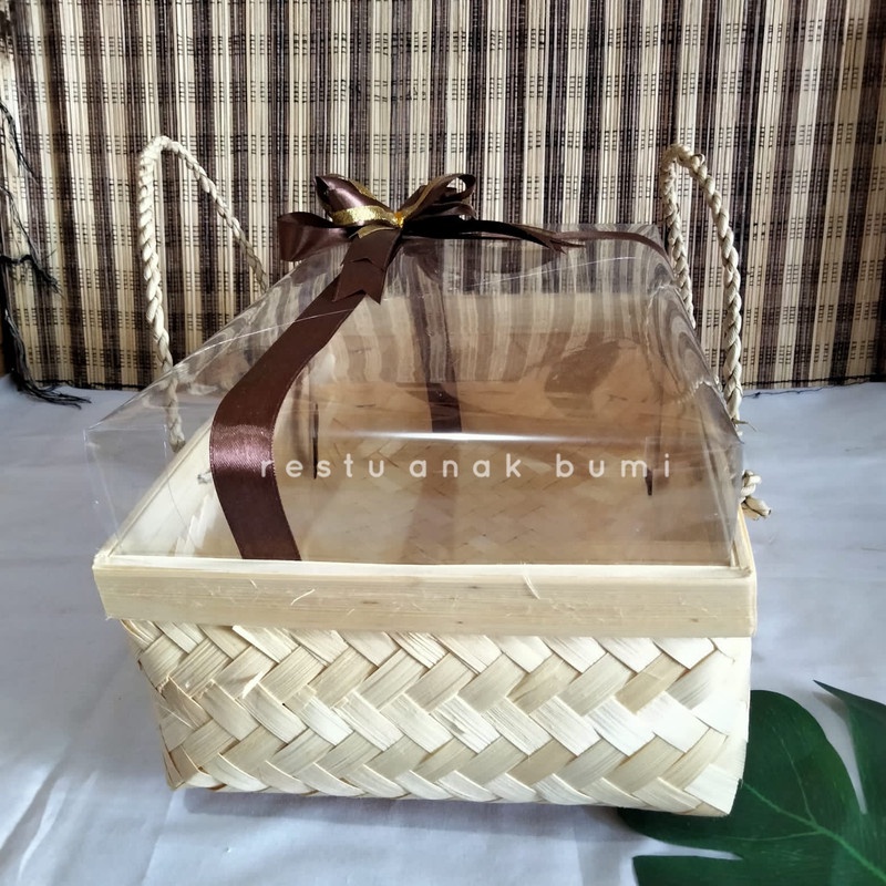 

Promo kemasan hantaran Besek Giftbox 28x17/hantaran/nikahan/seserahan/hampers/bingkisan/wedding/hadiah/giftbox/keranjang/wadah makanan/gift/sembako/roti/cake/nasi/catering/nasi box/food/lamaran/tradisi/craft