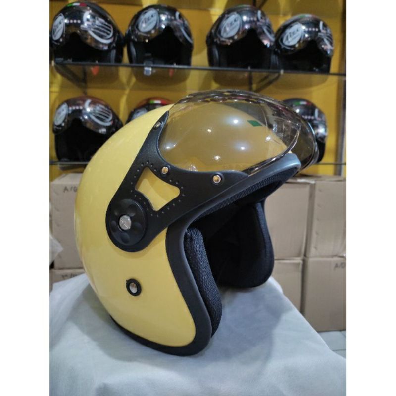 Helm Pilot cream