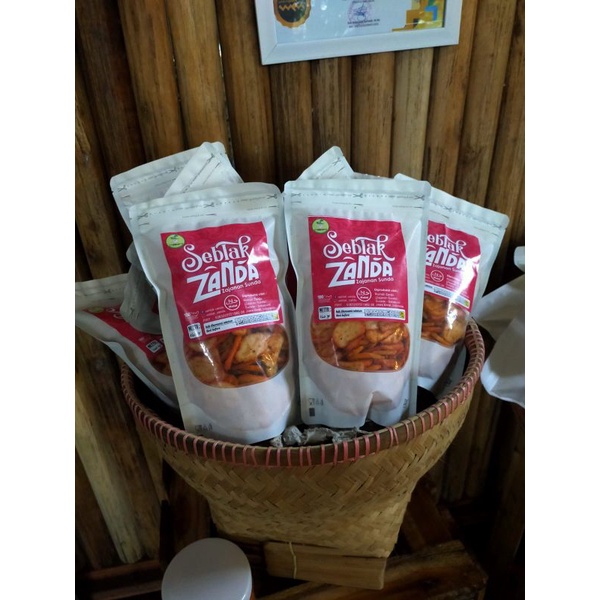 

KERIPIK KERING , SEBLAK ZANDA , CEMILAN , MAKANAN RINGAN , SNACK