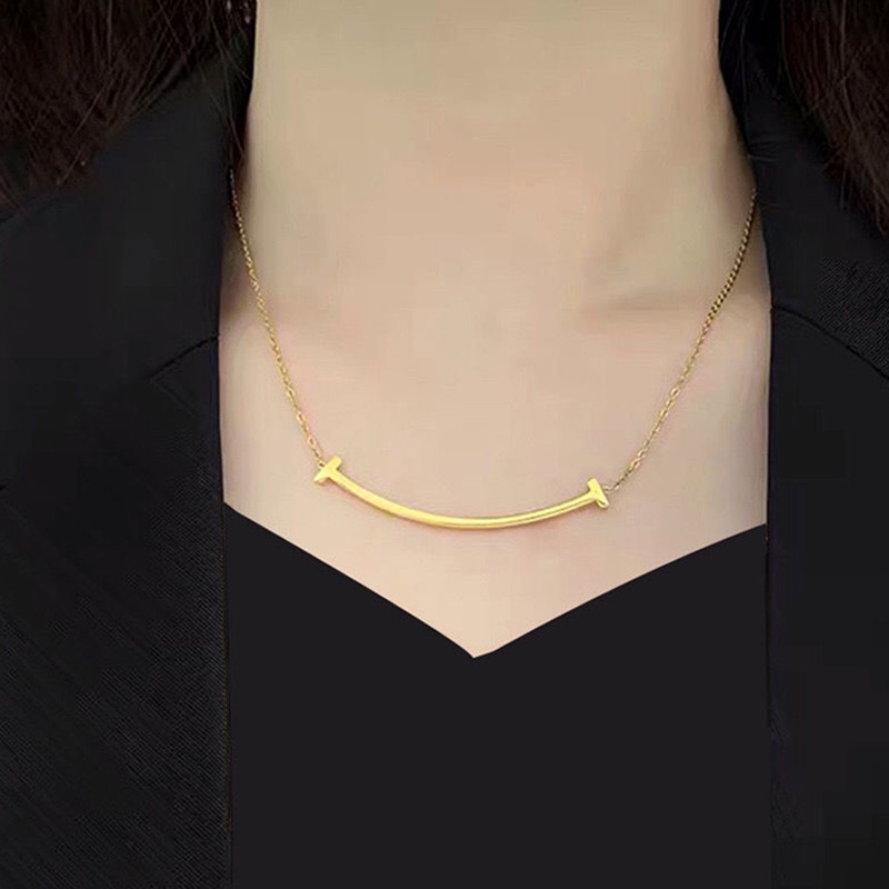 Kalung Titanium Wanita Anti Karat Senyum Emas 18k Korea Perhiasan Aksesoris