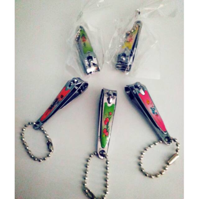 

Souvenir Gunting kuku rantai