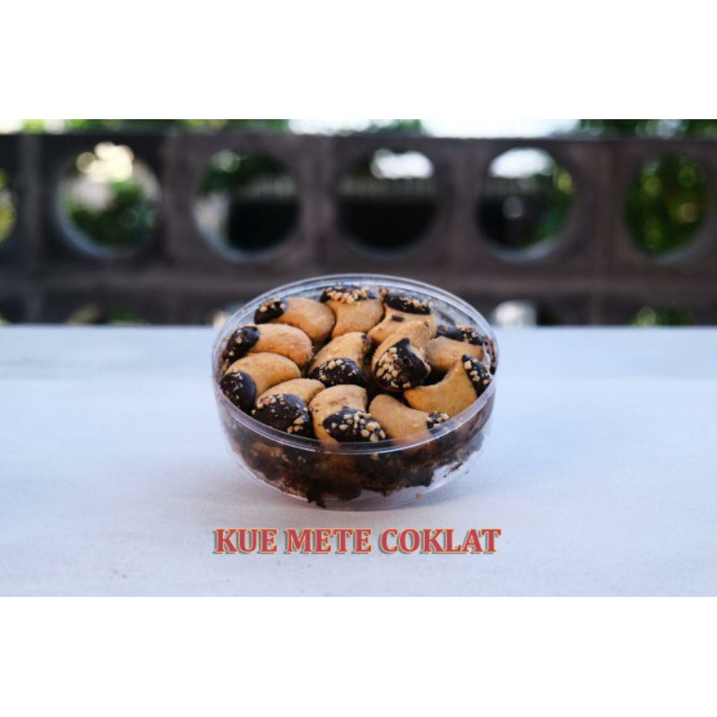 

kue mete coklat 250 gr