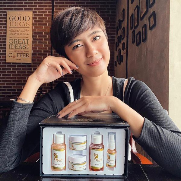 Qamila Skincare BPOM 5 in 1 Glowing Cream Siang Malam Sabun Facial Wash Toner Brightening Serum