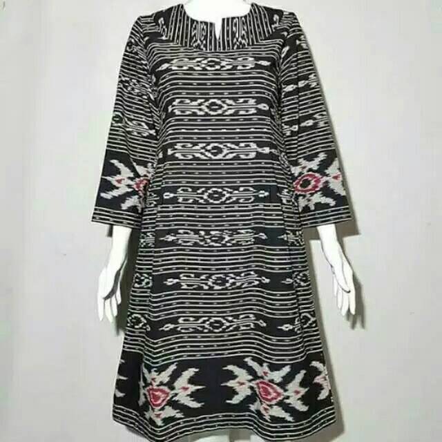 Dress tenun hitam putih
