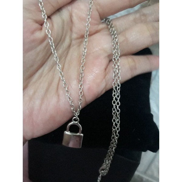 Kalung Titanium Simple Gembok Love