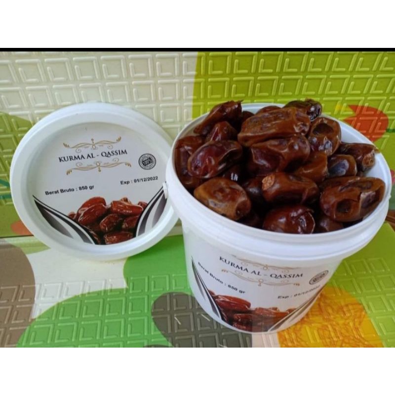 

kurma Al Qosim