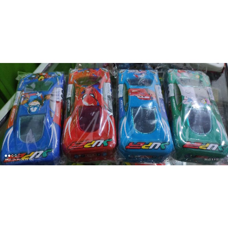 

tempat pensil karakter tingkat