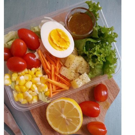 

SALAD SAYUR WITH EGG ( 300 gr ) Dressing Olive Oil, DLL