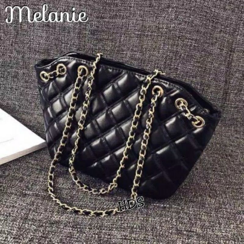 Selempang rante jaitjait melanie / tas embos wanita