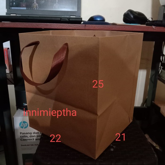 

PROMO Paperbag tali pita 22x21x25 Tas kertas untuk box 20x20 tas souvenir