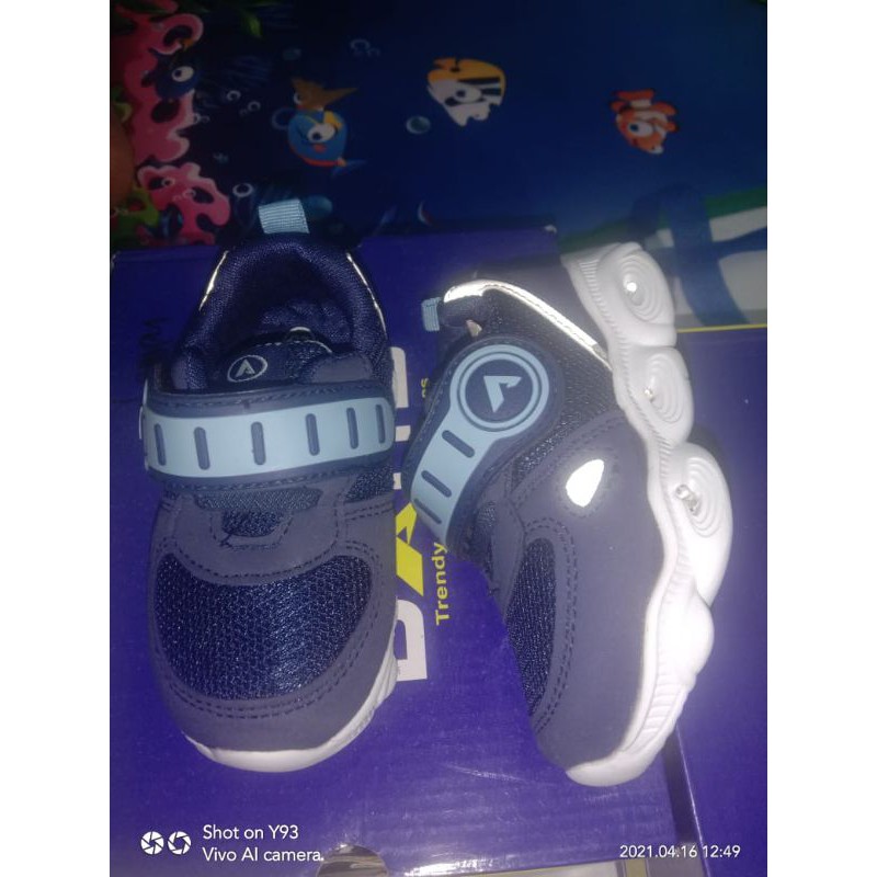 sepatu dans
