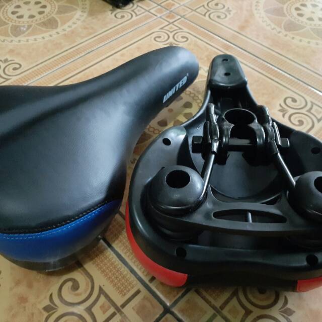 Sadel per dalam sepeda mtb united