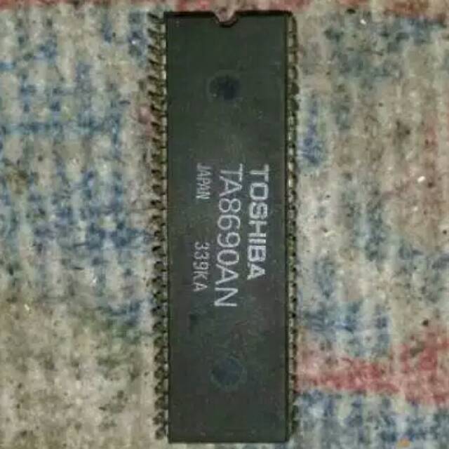 IC TA8690AN TA 8690 TB1226DN TB 1226