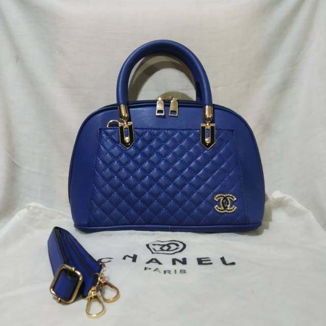 Preloved bag chanel 30*20 biru second