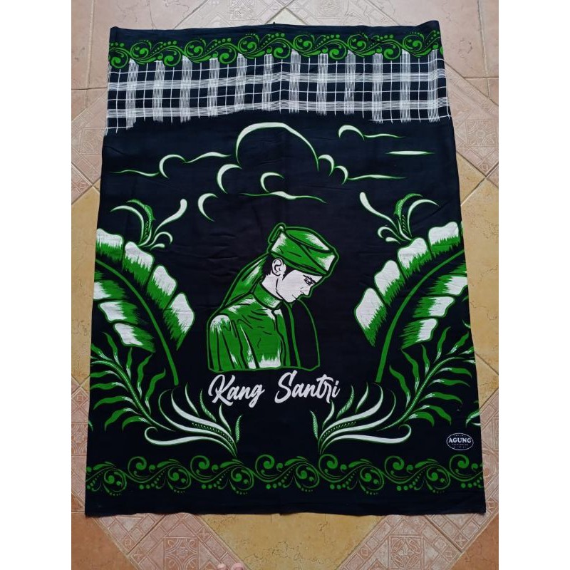 SARUNG BATIK GOYOR HALUS MOTIF KANG SANTRI SORBAN VARIASI WARNA HIJAU,PUTIH,BIRU/siap pakai
