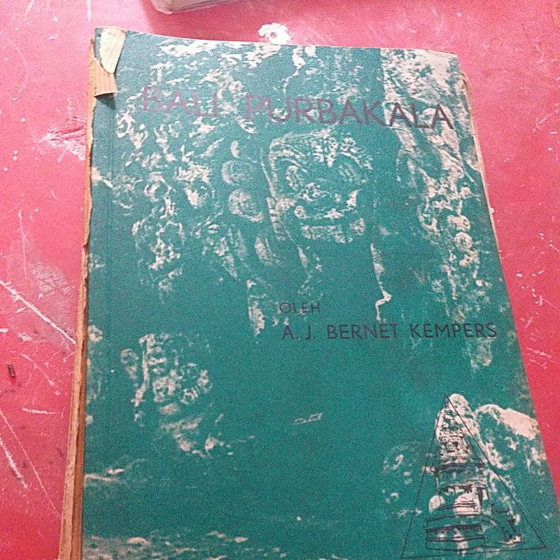 buku  bali purbakala