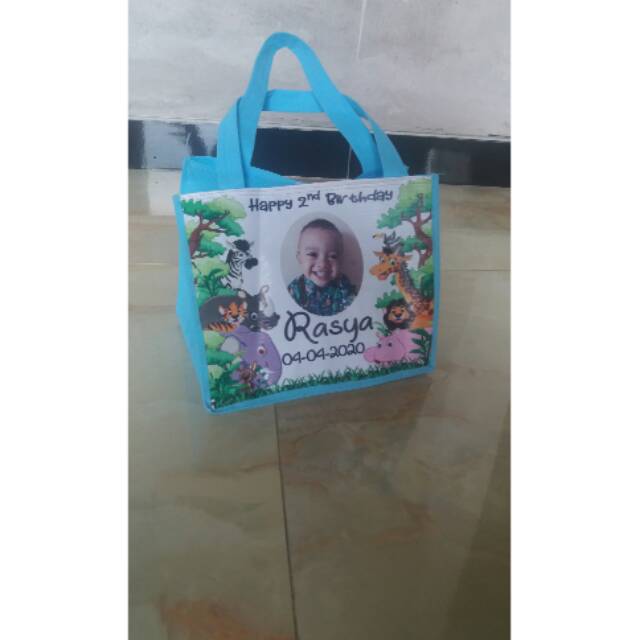 

Tas Ultah uk 24 x 15 x 20